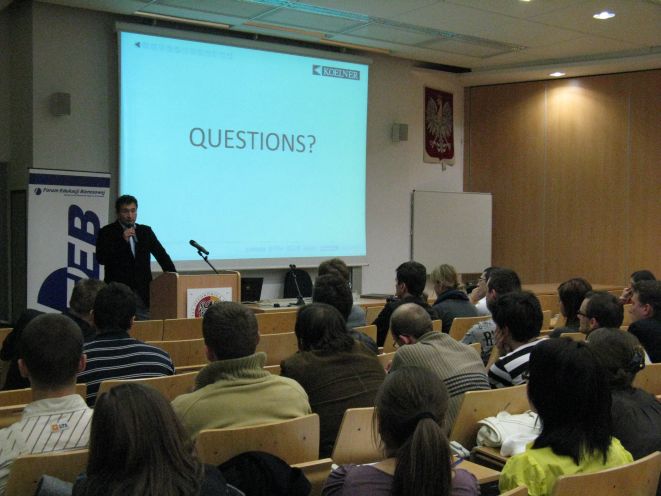 Uczestnicy spotkania mieli możliwość zadania pytań Radosławowi Koelnerowi.